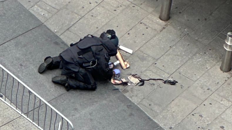 El escuadrón antibombas inspeccionó un paquete sospechoso en Time Square