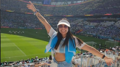 La campeona de Freestyle Fútbol de Argentina estuvo presente en el primer partido inaugural. La campeona de Freestyle Fútbol de Argentina estuvo presente en el primer partido inaugural.