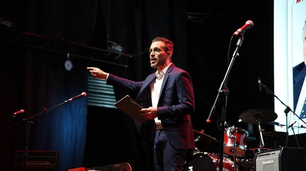 C5N estrenó Voces y la primera edición estuvo a cargo de Alejandro Bercovich.