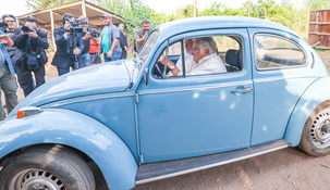 El expresidente estimó en ese momento que si lo vendía iba a destinar el dinero a familias vulnerables. El expresidente estimó en ese momento que si lo vendía iba a destinar el dinero a familias vulnerables.