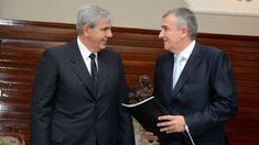 Haquim junto a Morales.