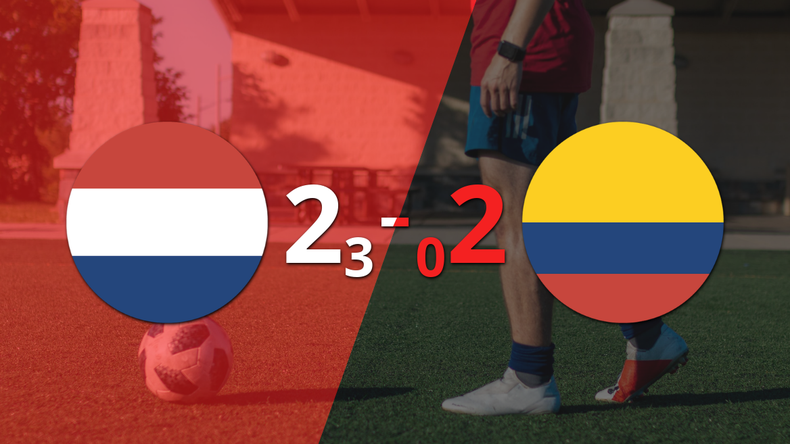Con una victoria por penales, Países Bajos se impusó frente a Colombia y clasificó
