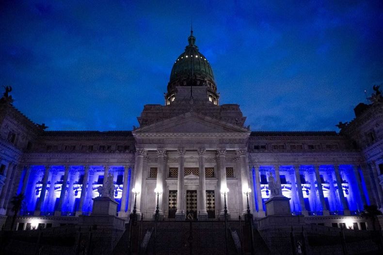Edificios de la Ciudad se iluminarán por la Semana Azul.