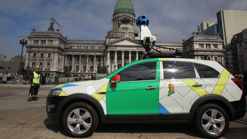 Un argentino cobrará millones por aparecer desnudo en Google