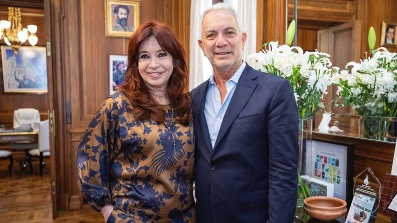 Cristina Kirchner junto a Julio Alak