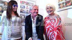 Sergio Denis firmó su contrato con Carmen y Moria para Mar del Plata 2014 Sergio Denis firmó su contrato con Carmen y Moria para Mar del Plata 2014
