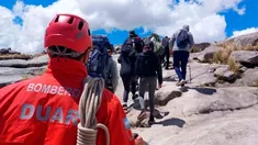Un turista murió en el cerro Champaquí cuando hacía senderismo. Un turista murió en el cerro Champaquí cuando hacía senderismo.