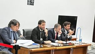 Los fiscales Ferrari, Quintana y González, a su lado los abogados querellantes (izq).