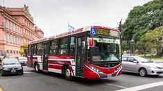 El boleto de colectivo volverá a subir un 7% en marzo. El boleto de colectivo volverá a subir un 7% en marzo.