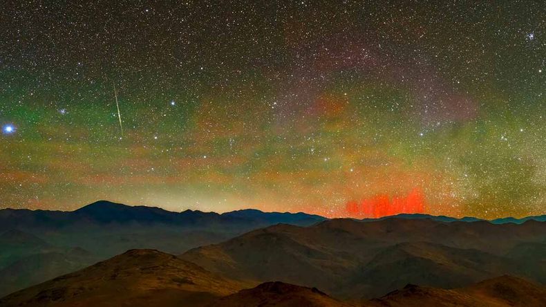 Encontraron unos raros duendes rojos en el desierto de Atacama