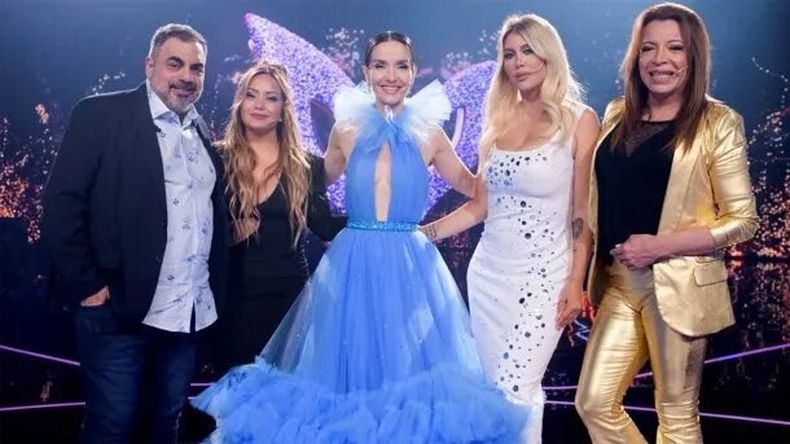 Moldavsky junto a sus compañeras Karina "la Princesita", Natalia Oreiro, Wanda Nara y Lizy Tagliani.