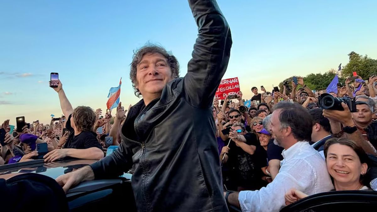 Javier Milei visita Santiago del Estero y Tucumán en la recta final de la campaña liberaria