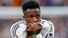 Vinicius Jrs no viajará a París en la entrega del Balón de Oro ya que trascendió que el ganador sería Rodri Hernández Vinicius Jrs no viajará a París en la entrega del Balón de Oro ya que trascendió que el ganador sería Rodri Hernández