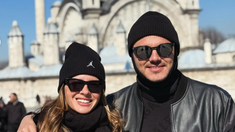 la China y Mauro viajaron de urgencia. la China y Mauro viajaron de urgencia.