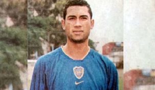 El ex delantero brasileño con la camiseta de Boca, club donde debutó.