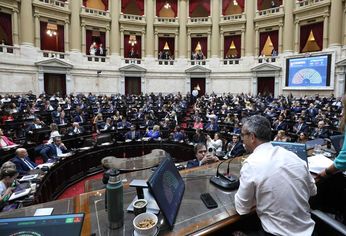 Históricamente, la actividad del Congreso suele bajar durante el Mundial de fútbol. Históricamente, la actividad del Congreso suele bajar durante el Mundial de fútbol.