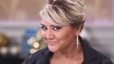 Gladys La Bomba Tucumana reveló que padece ataques de pánico y está medicada. Gladys La Bomba Tucumana reveló que padece ataques de pánico y está medicada.