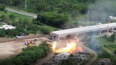 Impresionante explosión de un caño de gas en Villa María: hay cinco heridos. Impresionante explosión de un caño de gas en Villa María: hay cinco heridos.