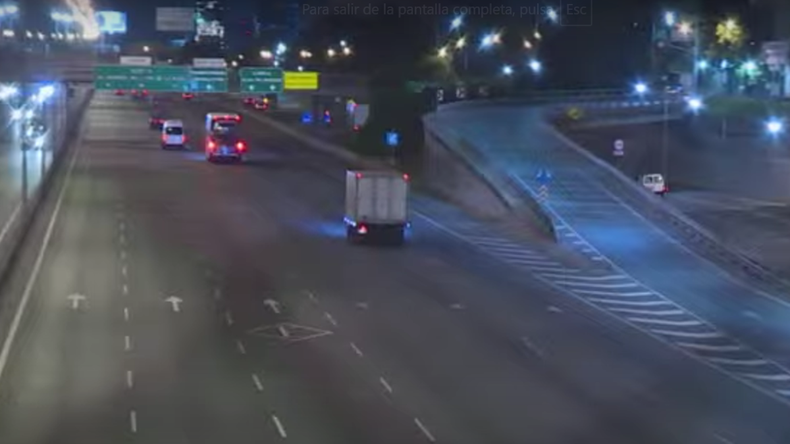 Un hombre intentó cruzar la Panamericana a pie, provocó un choque y murió atropellado