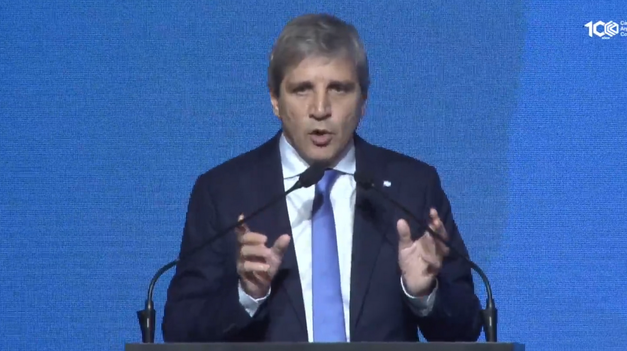 Caputo aseguró que el Gobierno lidera un cambio revolucionario.