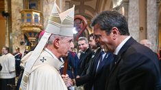 Sergio Massa junto a Mario Poli en el Tedeum en la Catedral.