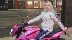 Katia sorprendió a todos con su llamativa personalidad y entró a Gran Hermano con todo. Katia sorprendió a todos con su llamativa personalidad y entró a Gran Hermano con todo.