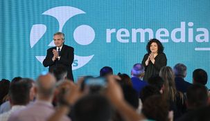 Alberto Fernández encabezó el acto por el 20° aniversario del Programa Nacional Remediar Alberto Fernández encabezó el acto por el 20° aniversario del Programa Nacional Remediar