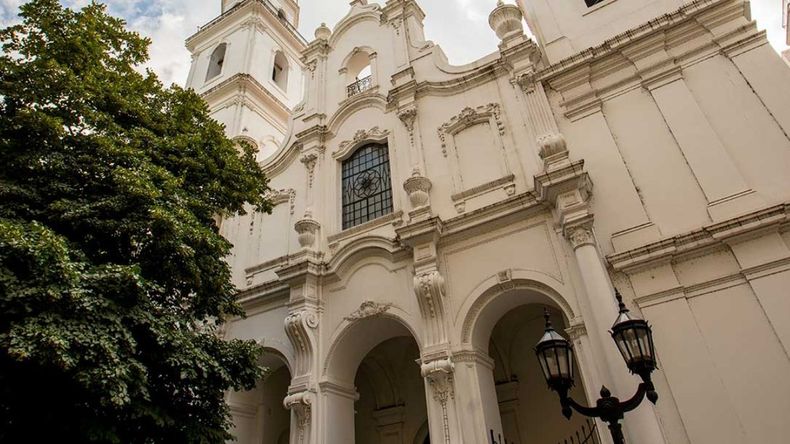 Esta iglesia está llena de historia y es un destino ideal de CABA.