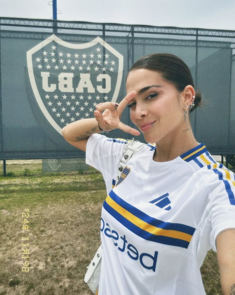 La artista colombiana contó cómo fue su experiencia en la cancha de Boca.