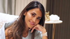 Antonela Roccuzzo lució un look total celeste. Antonela Roccuzzo lució un look total celeste.