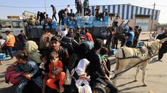 Además de los fallecidos, las autoridades reportaron unas 90 personas heridas. Además de los fallecidos, las autoridades reportaron unas 90 personas heridas.