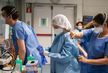 Cambios de protocolo para el personal de salud bonaerense.