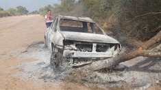 El auto quedó destruido tras el hecho. El auto quedó destruido tras el hecho.