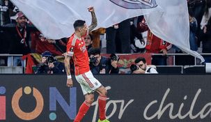 Ángel Di María convirtió un doblete para Benfica contra Toulouse.