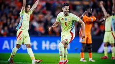 Mikel Merino salvó a España en Rotterdam con un gol agónico. Mikel Merino salvó a España en Rotterdam con un gol agónico.
