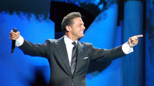 Luis Miguel anunció nuevas funciones en el Movistar Arena.