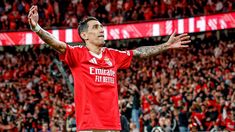 El jugador rosarino fue aplaudido por los hinchas. El jugador rosarino fue aplaudido por los hinchas.