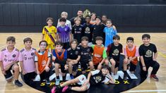 Lionel Messi acompañó a Thiago a un cumpleaños y se sacó una foto con un niño que tenía la camiseta de Real Madrid Lionel Messi acompañó a Thiago a un cumpleaños y se sacó una foto con un niño que tenía la camiseta de Real Madrid