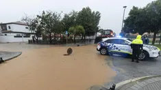 España levanta la alerta roja tras las persistentes lluvias. España levanta la alerta roja tras las persistentes lluvias.