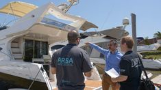 Cristian Girard, director de ARBA, durante el operativo en San Fernando. Cristian Girard, director de ARBA, durante el operativo en San Fernando.