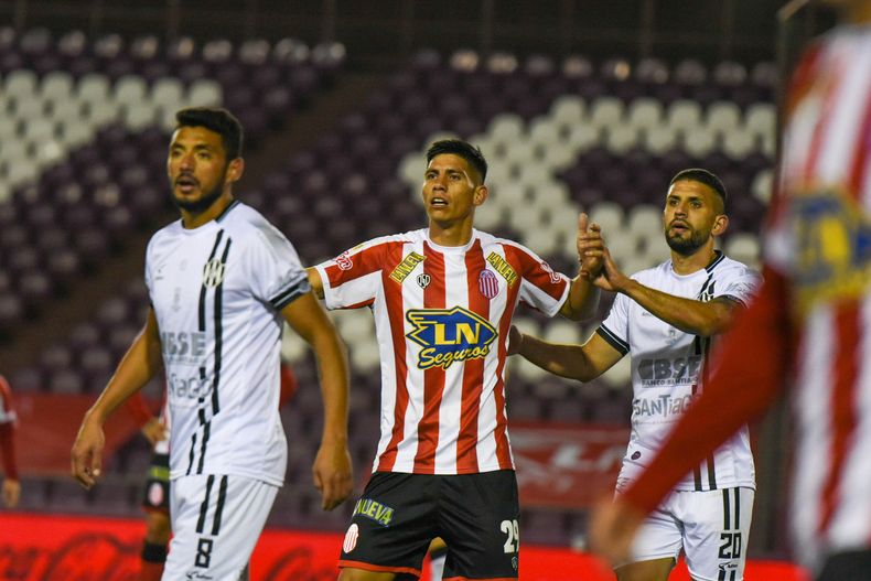 Un punto para cada uno en la Fortaleza de Lanús.