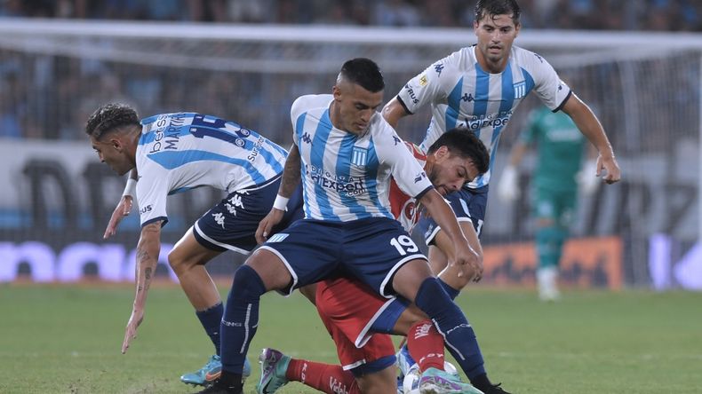 Racing cayó con Unión en su debut en la Copa de la Liga Profesional.