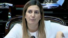 La diputada nacional por el PRO, Silvia Lospennato, mostró distancia a un posible acuerdo entre el PRO y LLA. La diputada nacional por el PRO, Silvia Lospennato, mostró distancia a un posible acuerdo entre el PRO y LLA.