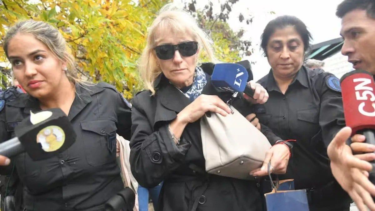 Las dos jubiladas que le prestaron plata a Manuel Adorni responsabilizaron a sus hijos por la venta en Caballito