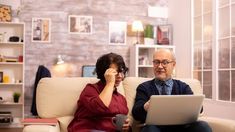 ANSES abona este mes a jubilados y pensionados el medio aguinaldo. ANSES abona este mes a jubilados y pensionados el medio aguinaldo.