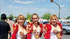 Escrache de la comunidad boliviana a Rocío Oliva Escrache de la comunidad boliviana a Rocío Oliva