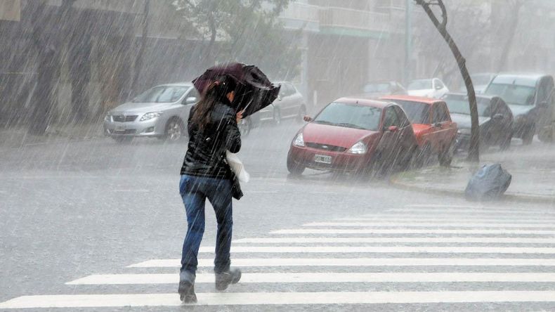 Alerta por tormentas y lluvias fuertes en 27 localidades