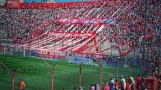 El asalto lo llevó a cabo una facción de la hinchada conocida como La José C. Paz. El asalto lo llevó a cabo una facción de la hinchada conocida como La José C. Paz.