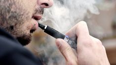 El Ministerio de Salud prohibió la importación, comercialización y publicidad de cigarrillos electrónicos.