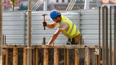 El trámite de la registración de trabajadores fue simplificado para agilizarlo. El trámite de la registración de trabajadores fue simplificado para agilizarlo.